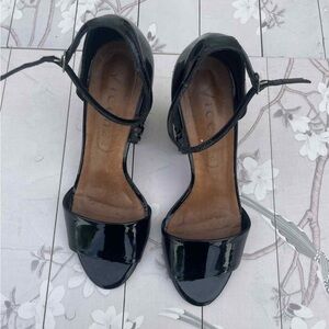 Vicenza Black Patent Leather Heels